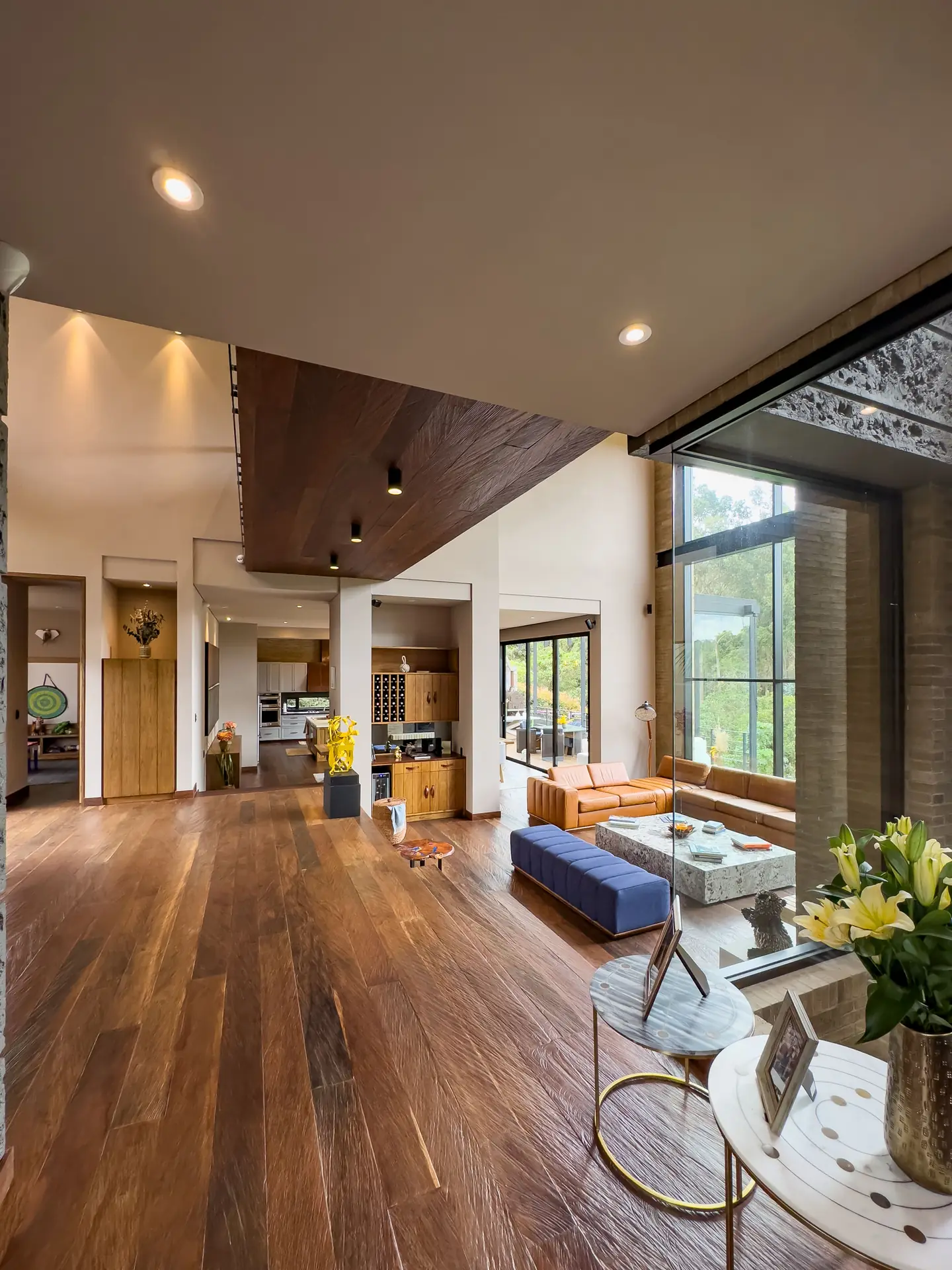 Casa con jardín a la venta, en Yerbabonita.