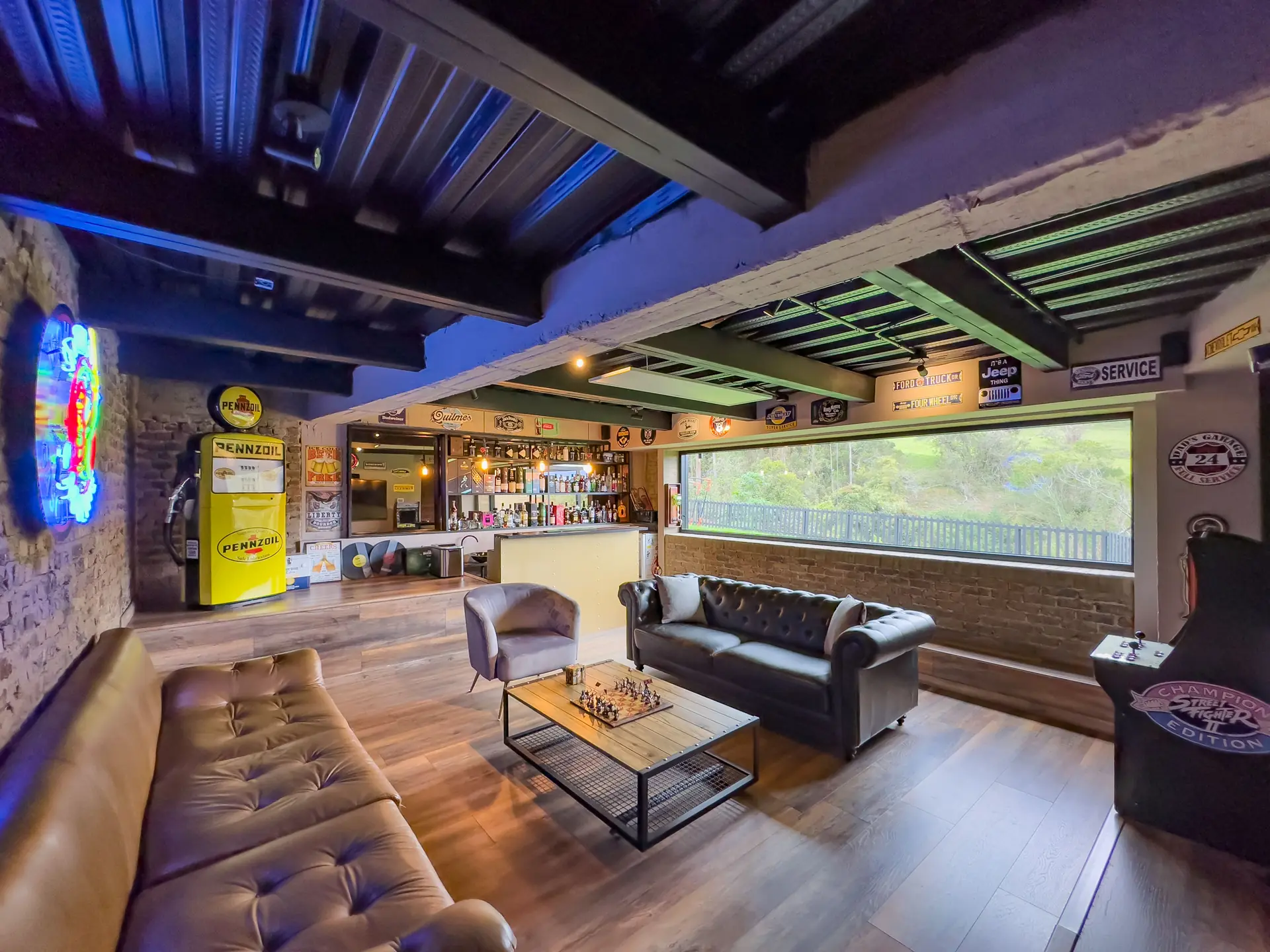 Casa con jardín a la venta, en Yerbabonita.