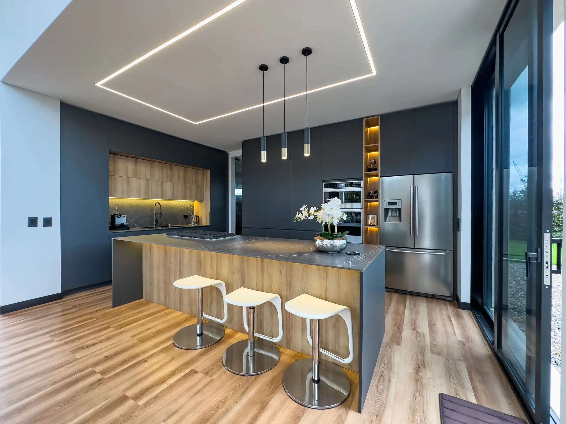 Casa con jardín a la venta, en San Simón.