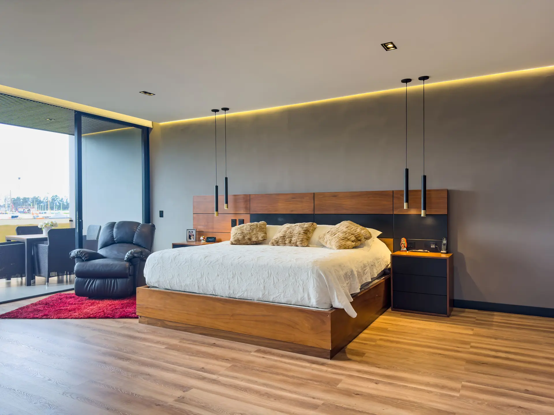 Casa con jardín a la venta, en San Simón.