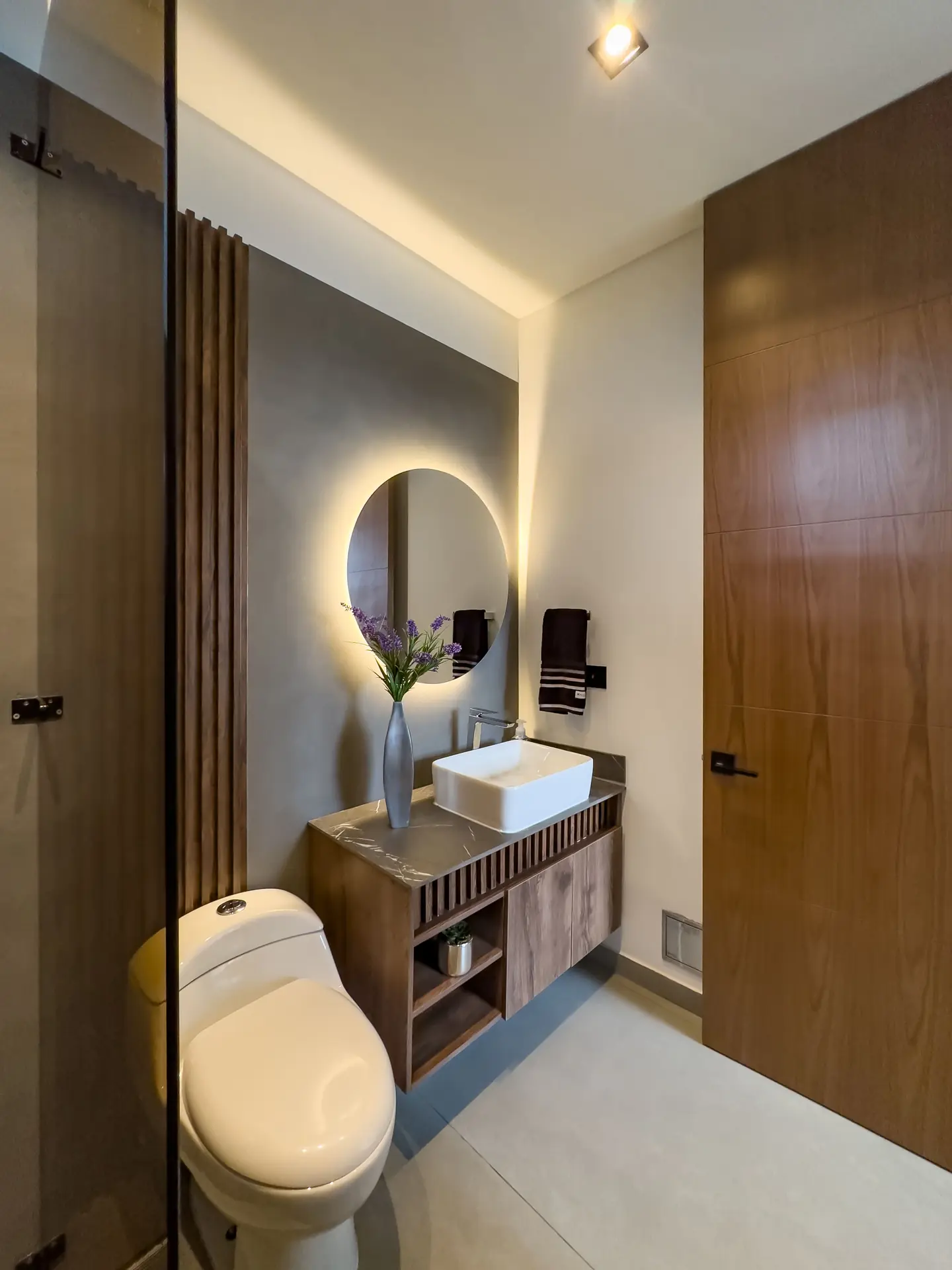Casa con jardín a la venta, en San Simón.