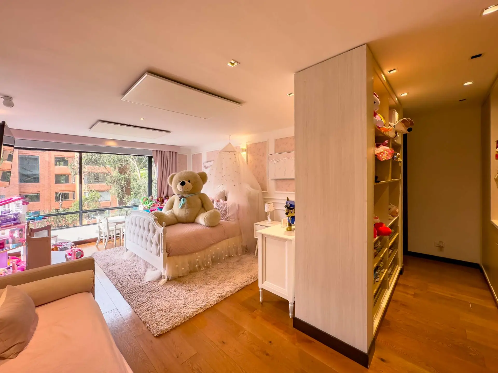 Penthouse en venta con terraza, Montearroyo.
