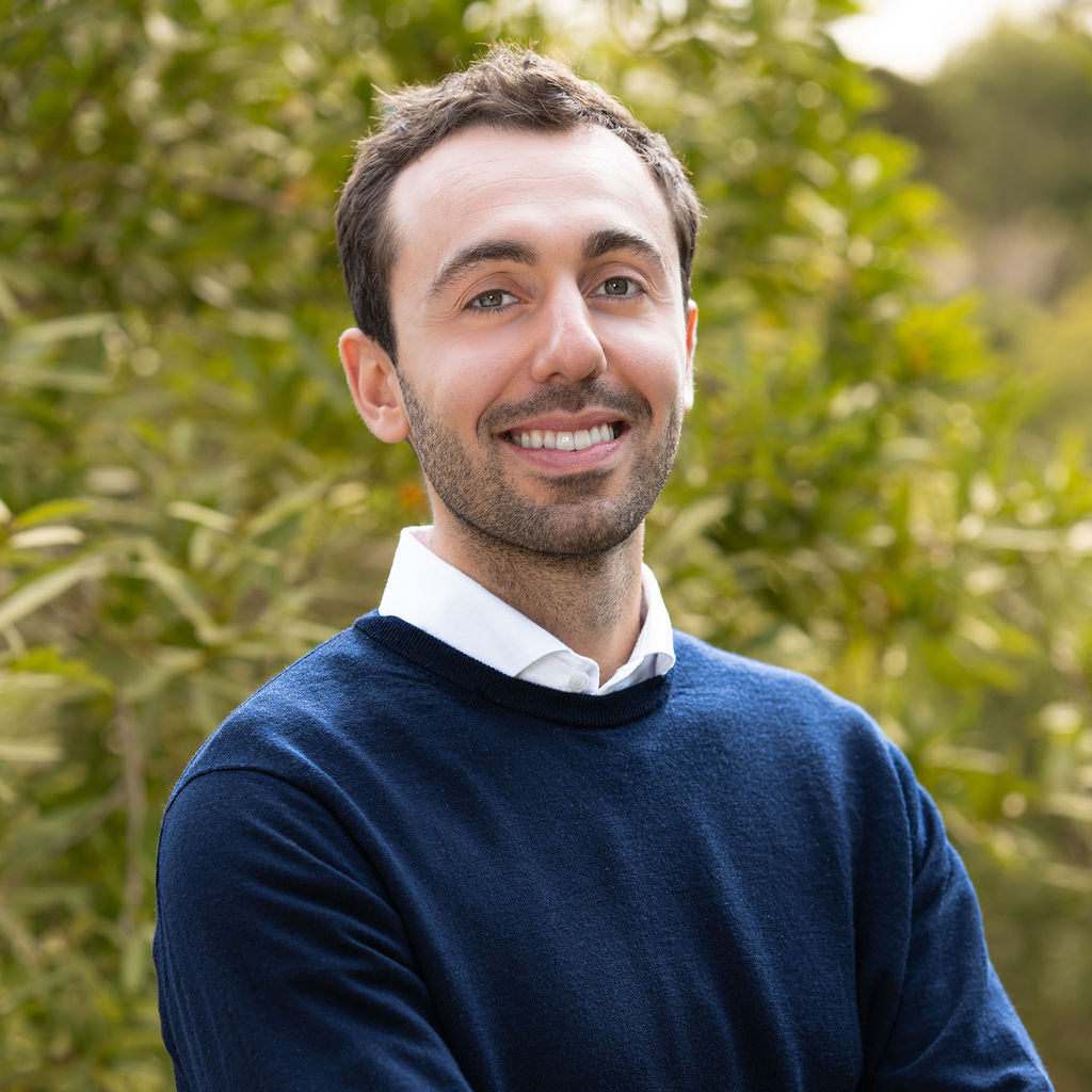 Before joining avra, Max was a Director at Monzo where he spent 7 years building it into the UK’s leading neobank.