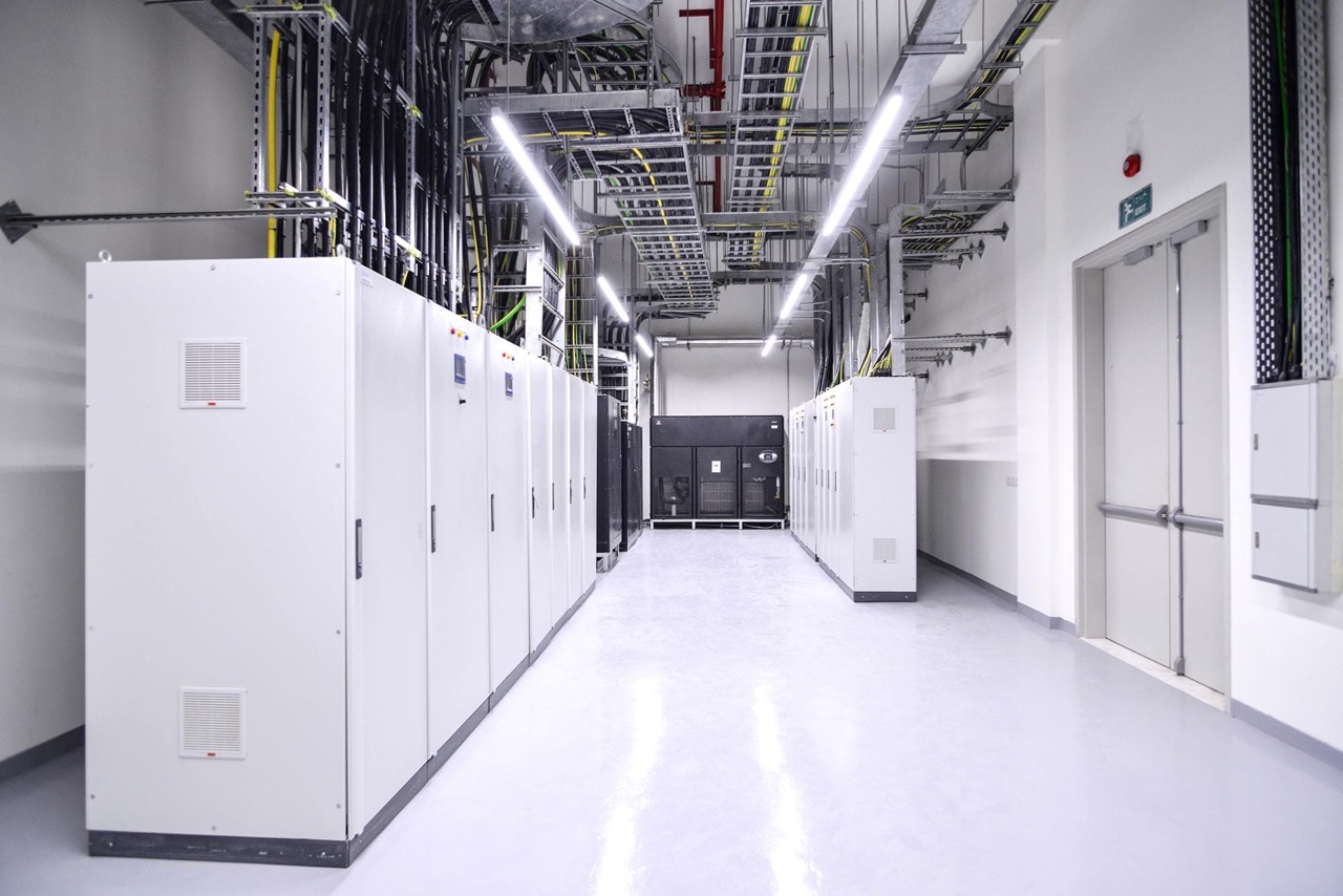 MEP engineering installation — SNB Tier IV Data and Archive Center, King Abdullah Economic City, Saudi Arabia. Delivered by OCC Weavers.