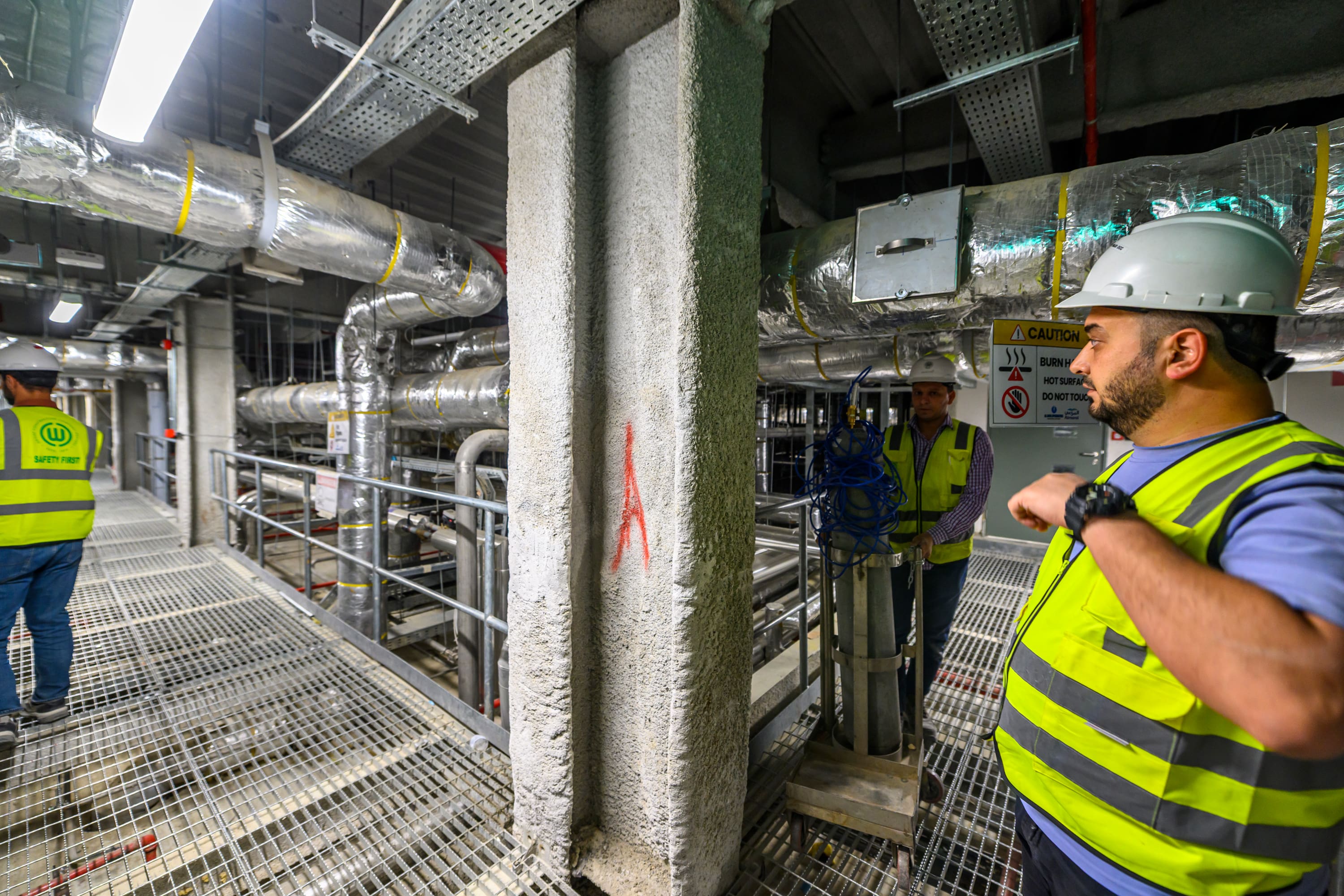 Exterior view of completed factory — Premier Food Factory II, Riyadh–Al Kharj Road, Saudi Arabia. Delivered by OCC Weavers.