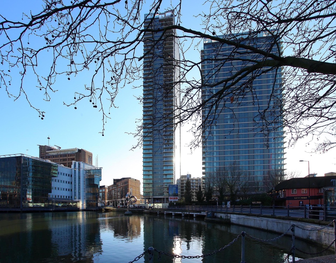Residential tower high-end finishing — Landmark Square Towers, London. Delivered by OCC Weavers.