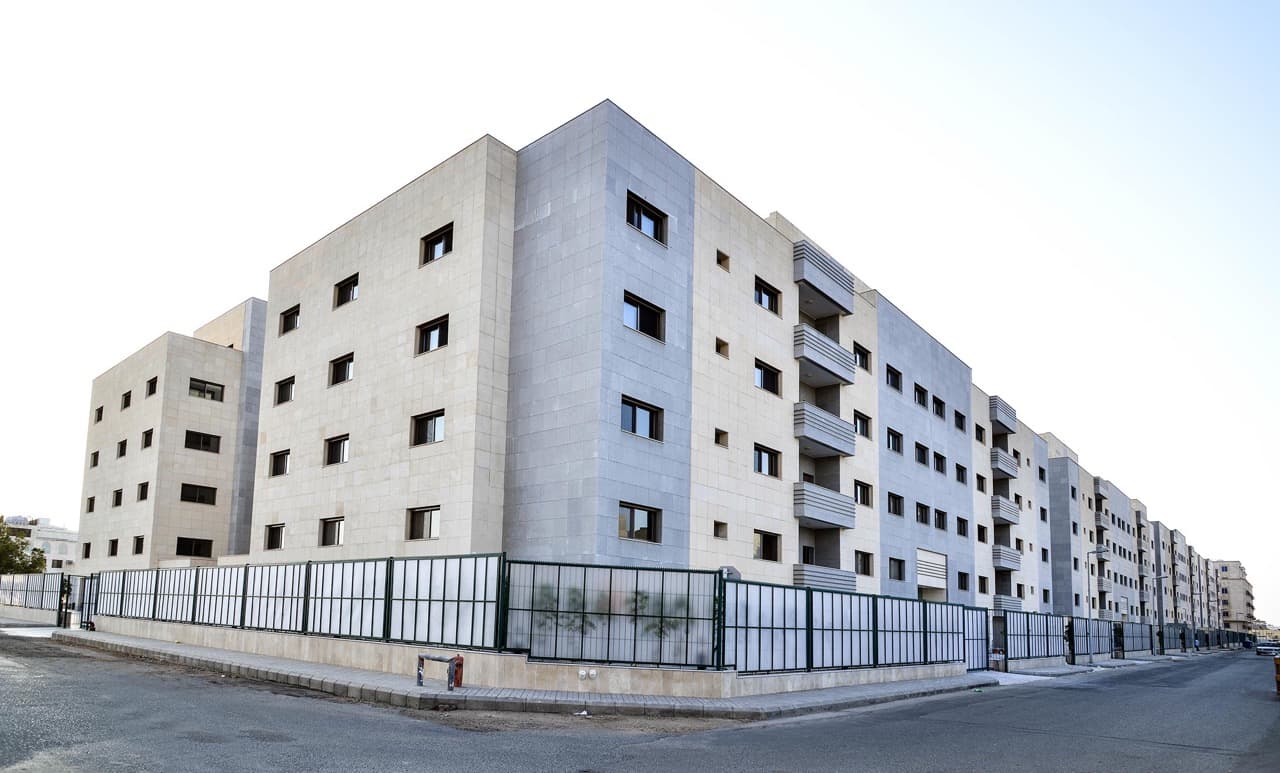 Exterior of Al Rabwah residential complex — 8 residential buildings with 180 apartments, Jeddah, Saudi Arabia. Delivered by OCC Weavers.