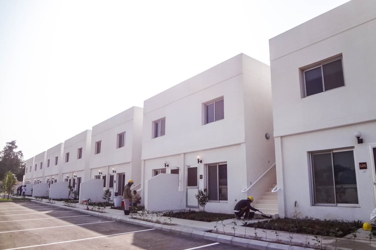 Structural and finishing works — Raytheon Compound, Jeddah, Saudi Arabia. Delivered by OCC Weavers.