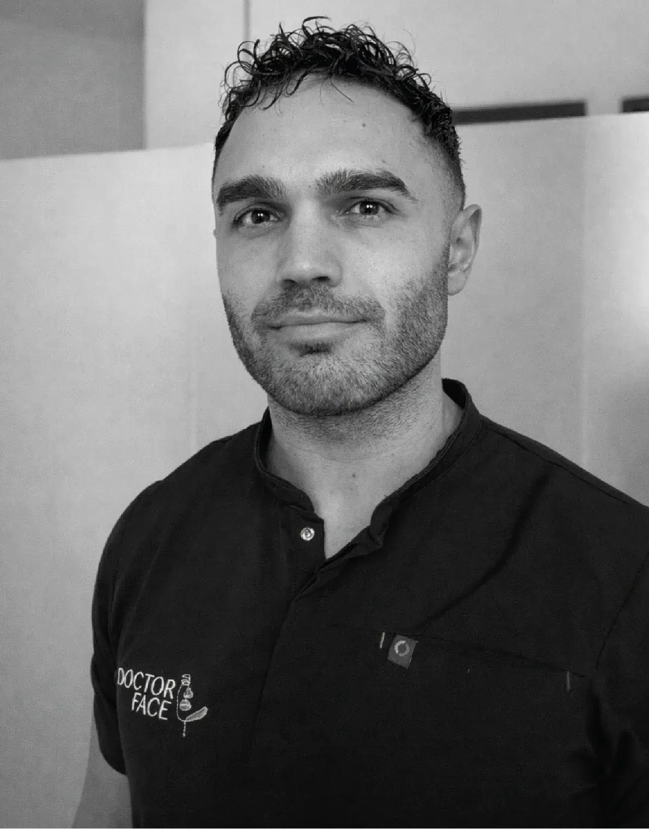 drs. Yalaniz Doctorface