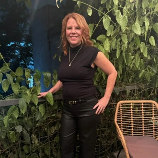 Travel Agent Jenni Brandon
