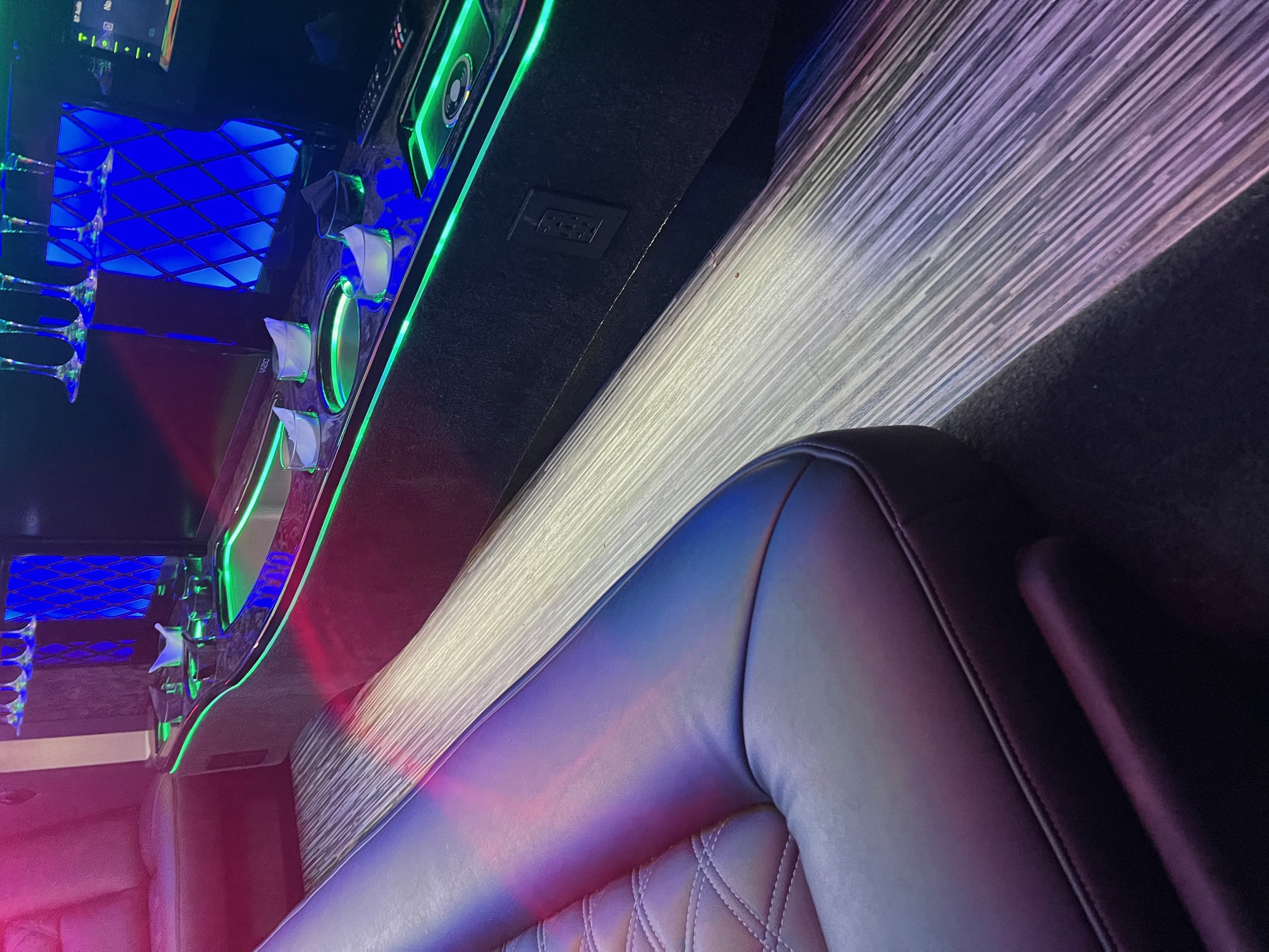 Luxury Limousines of Melbourne, FL