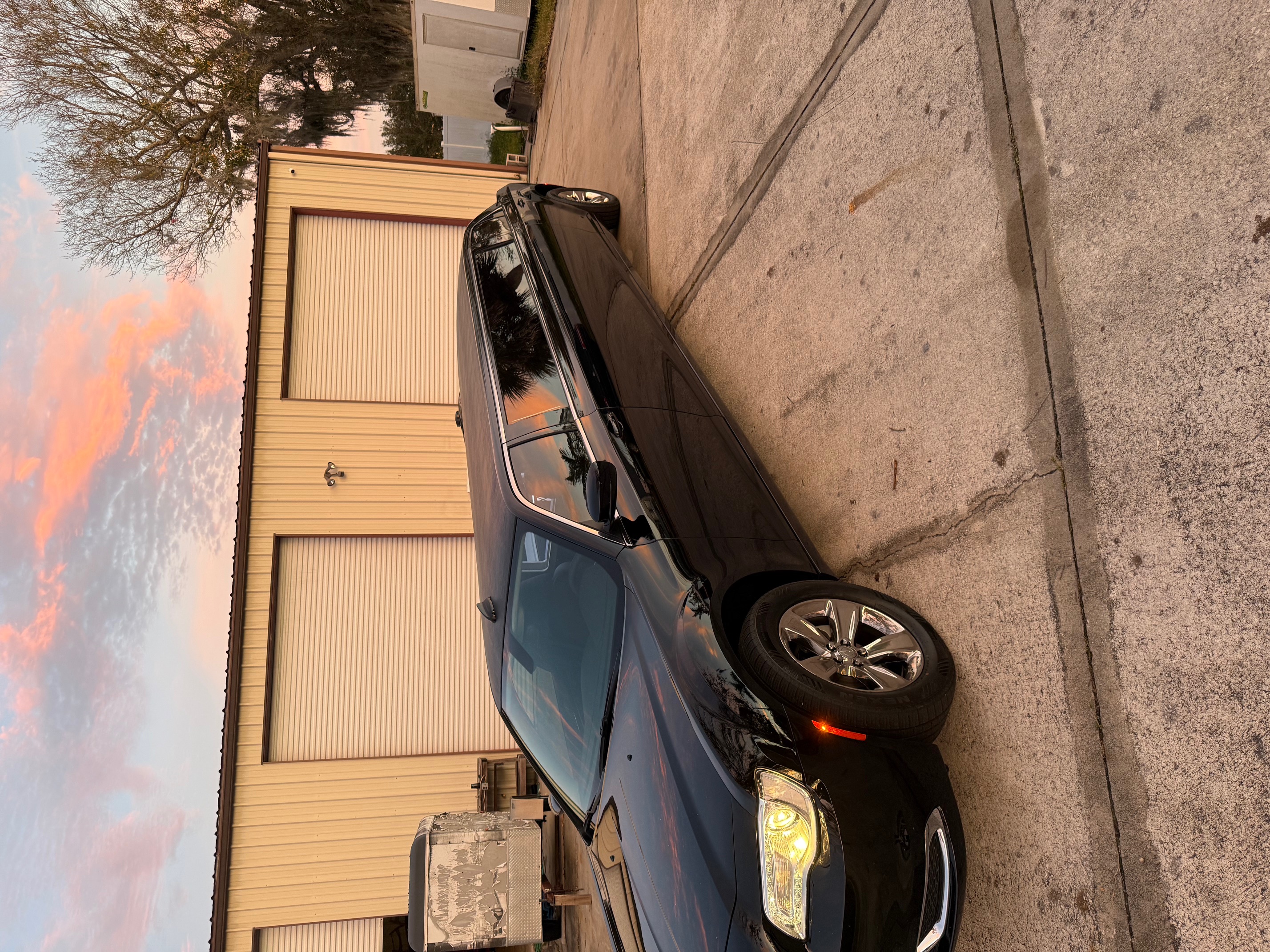 Luxury Limousines of Melbourne, FL