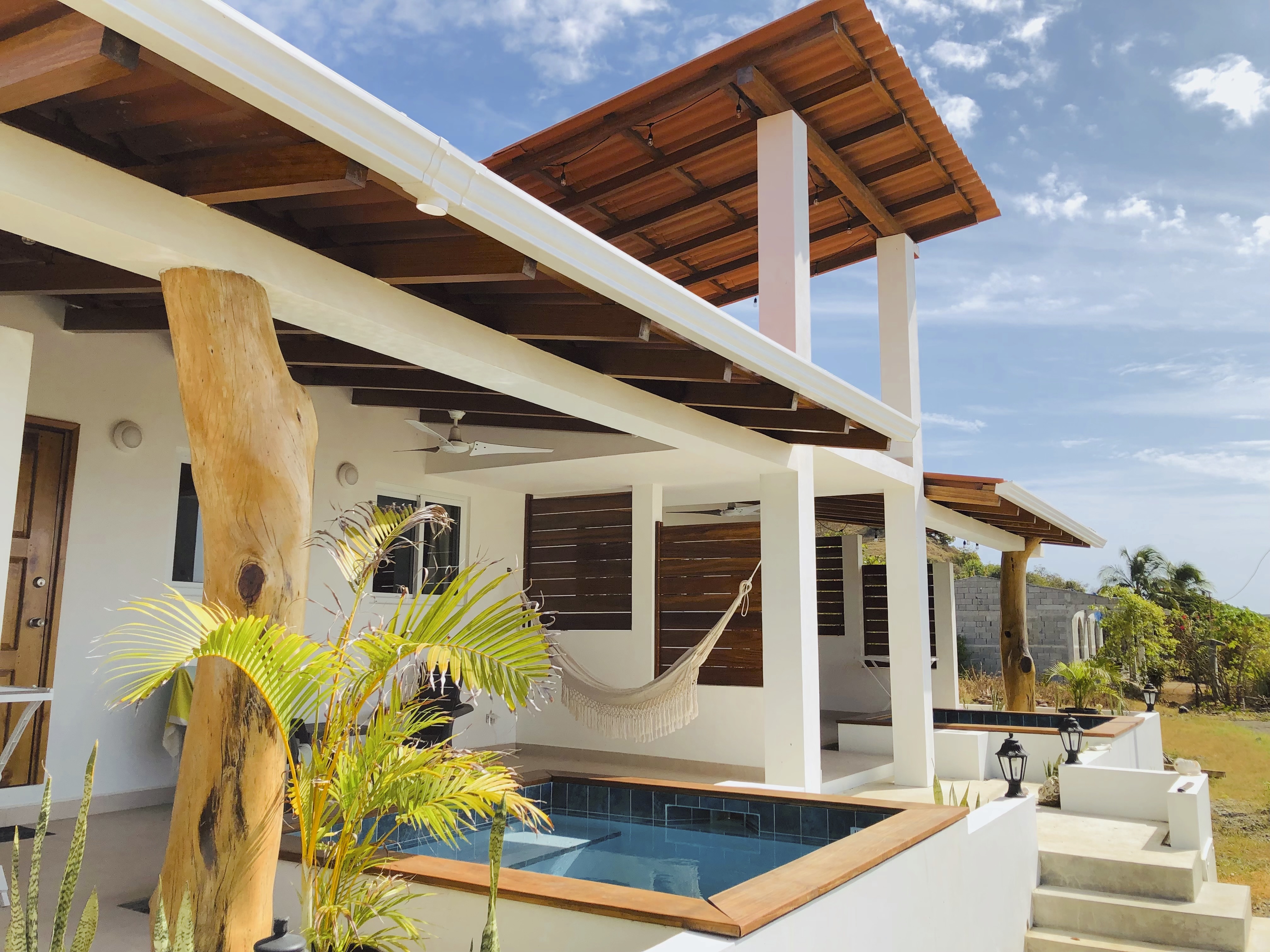 Sunrise Apartment gross mit privatem Pool