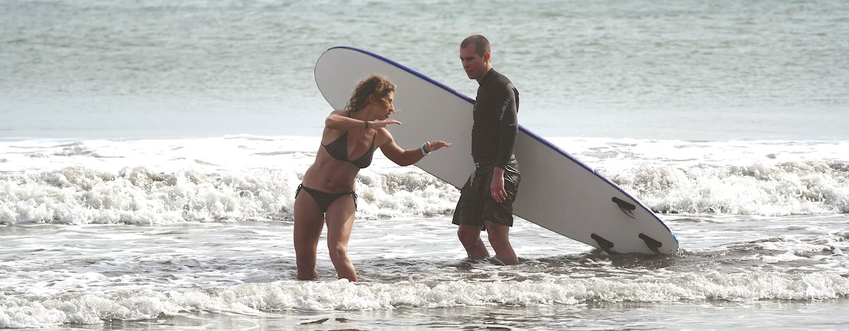 Surfunterricht am Strand - ISA Level 1 zertifiziert