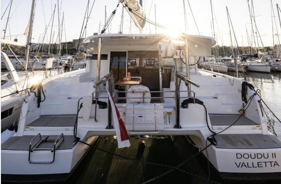 Lagoon 38