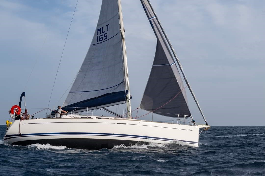 Dufour 40