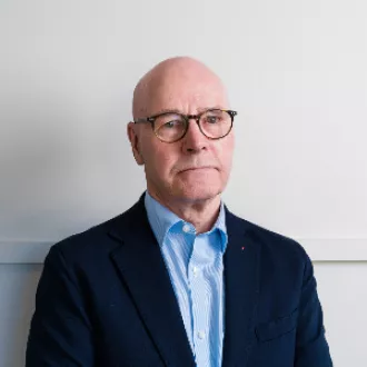 Dr. James Urquhart