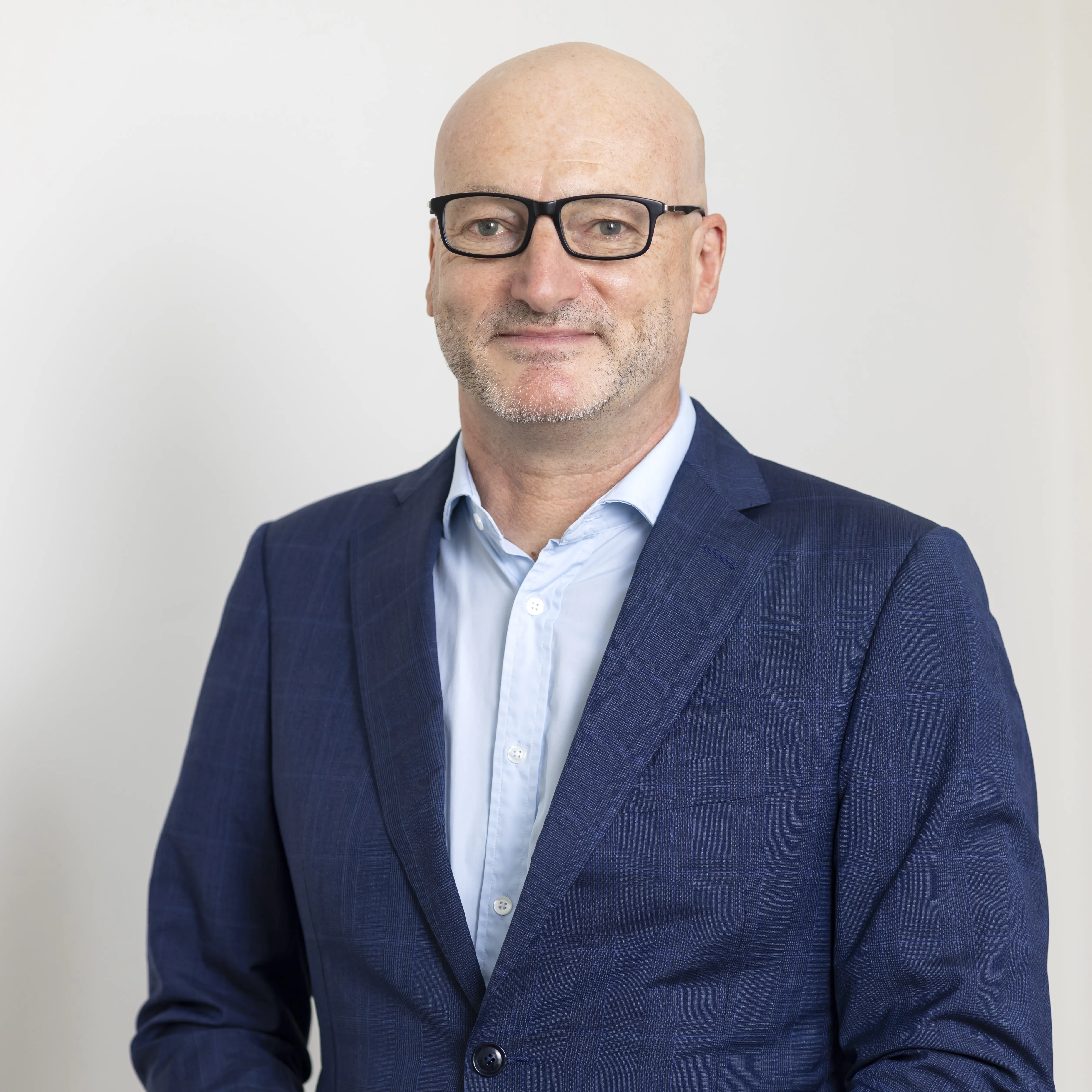 Dr Martin Lowe