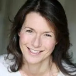 Dr Caroline Houlihan Burne