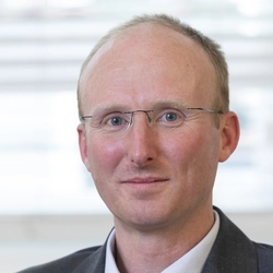 Dr Nick Linton