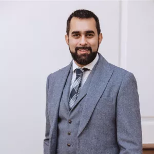 Dr Zeeshaan-Ul Hasan