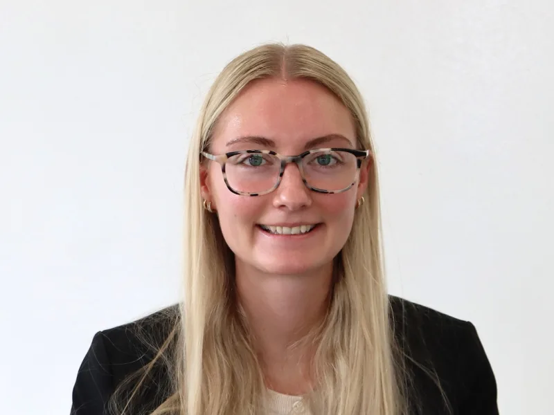 SARAH HEUSINKVELD