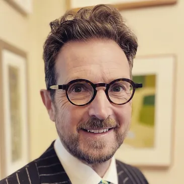 Dr Ian Williams