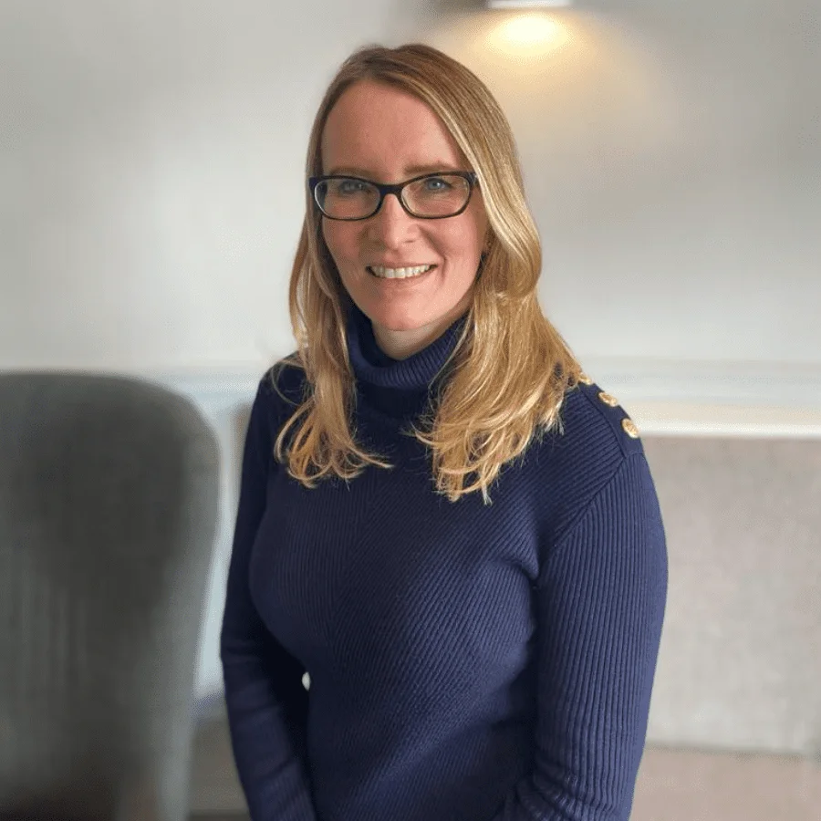 Dr Sarah Wright