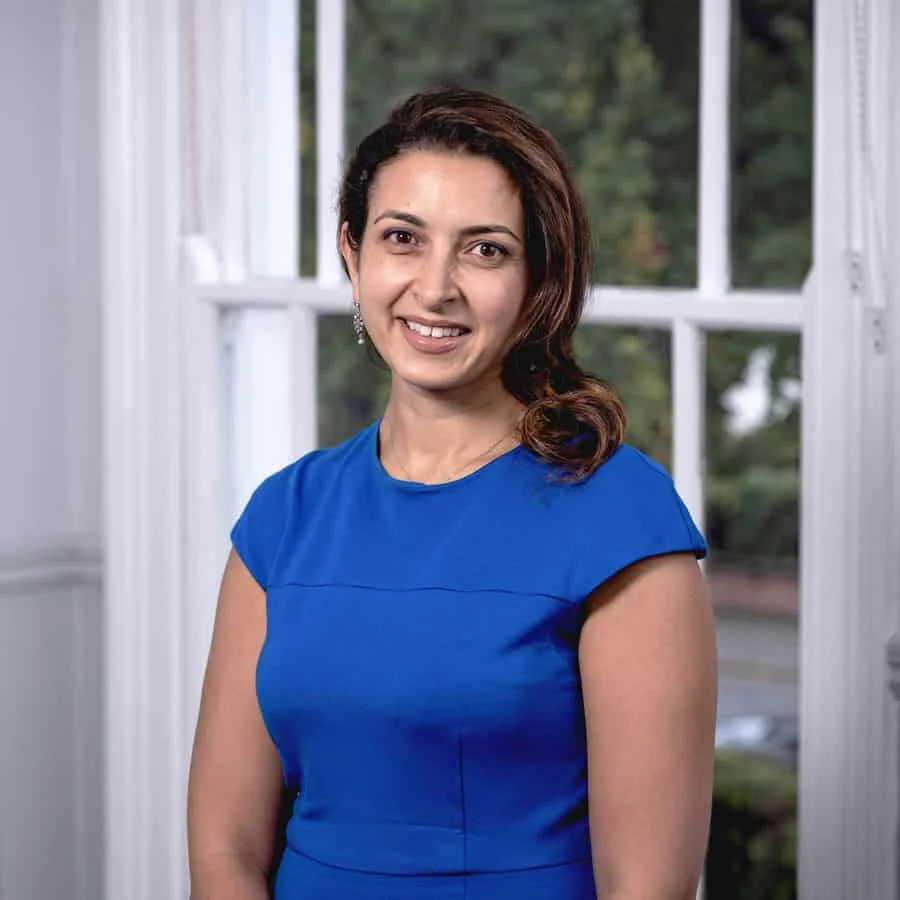 Dr Mary Salama