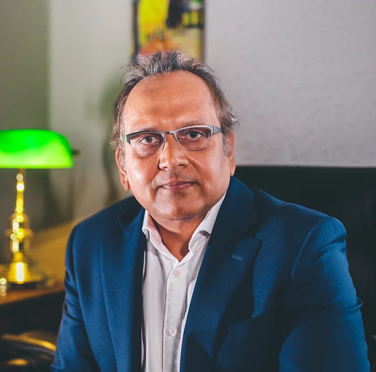 Dr Nadeem Akram