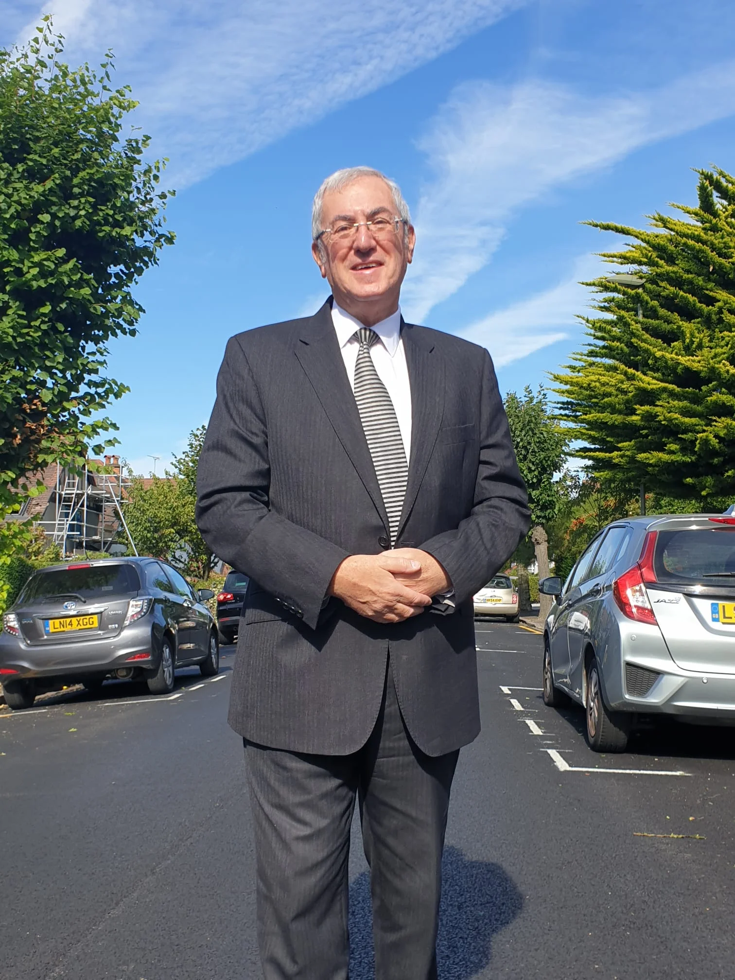 Dr Martin Harris