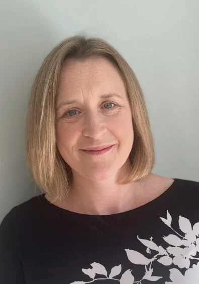 Dr Jenny Field