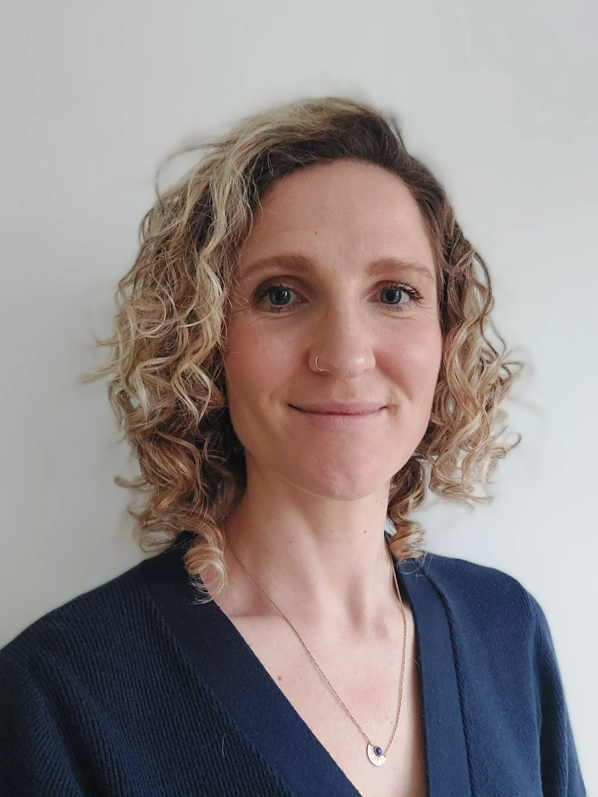 Dr Tamryn Renwick