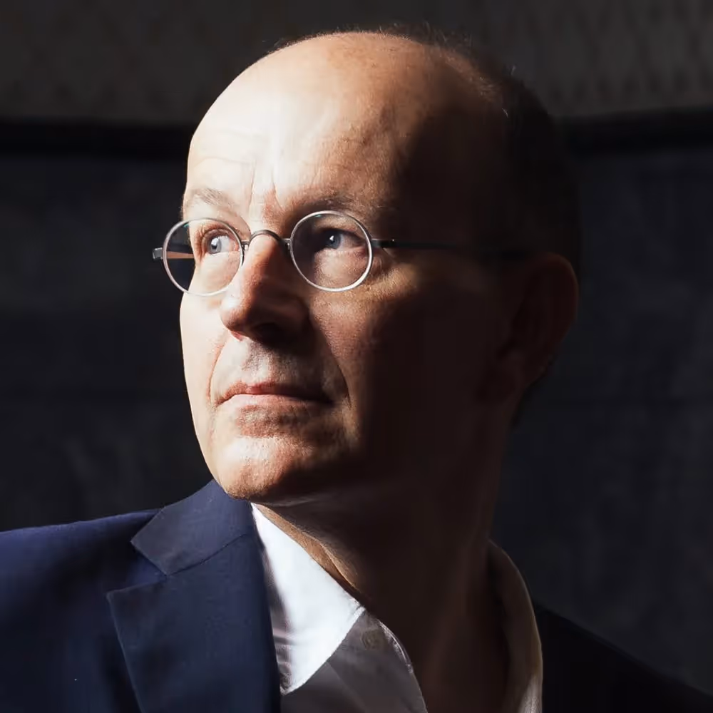 Thomas Larcher