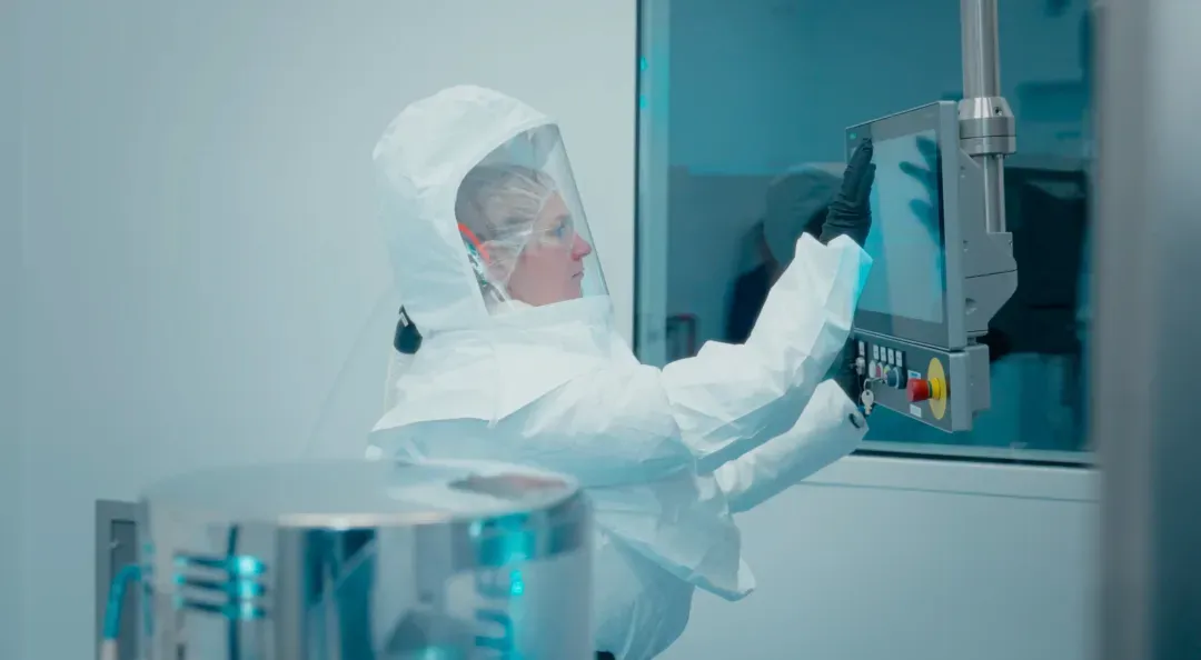 Still from the Seran Bioscience capabilities film by Reverb Films