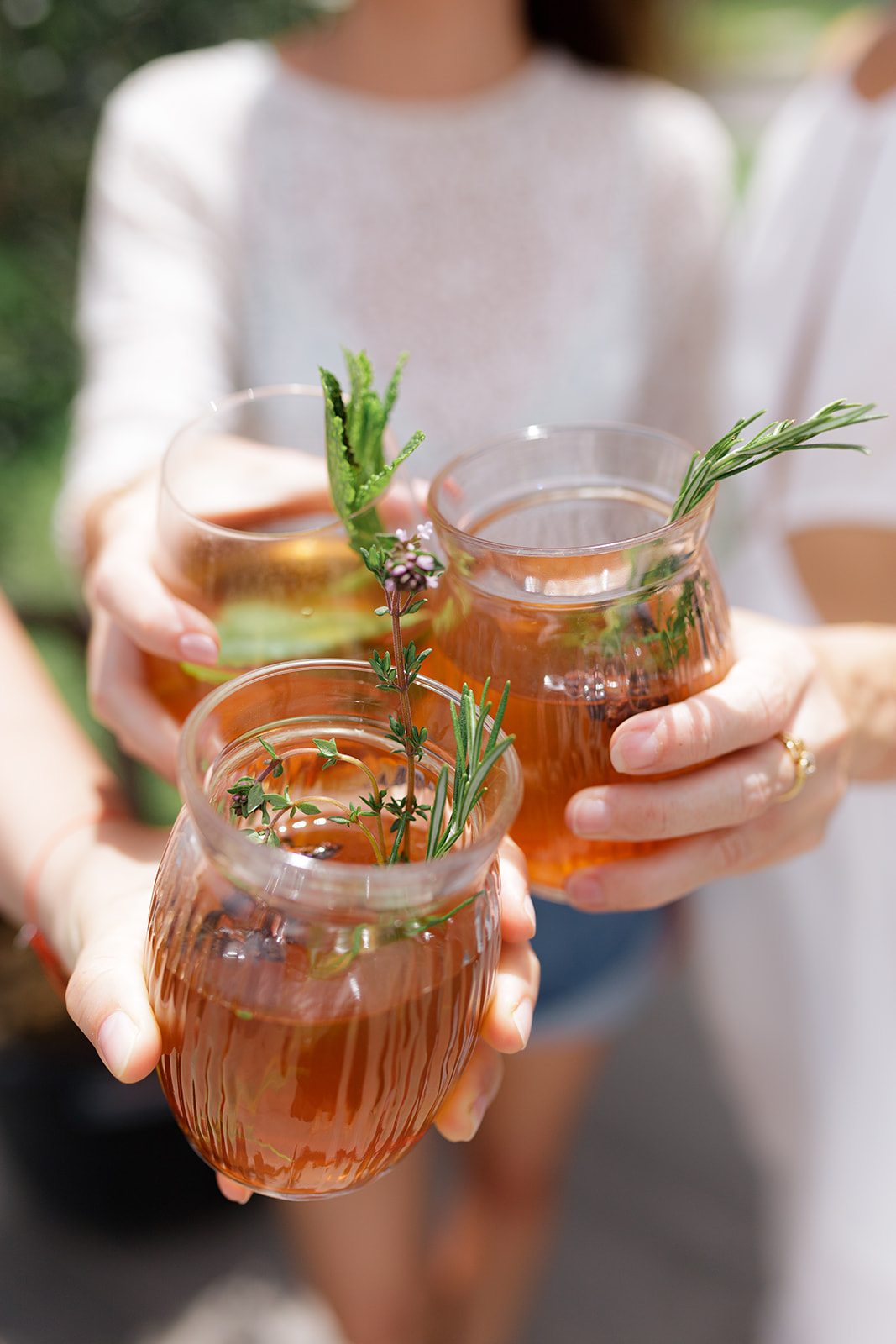 Verres d’infusion Cacaothé glacée au thym, romarin et menthe