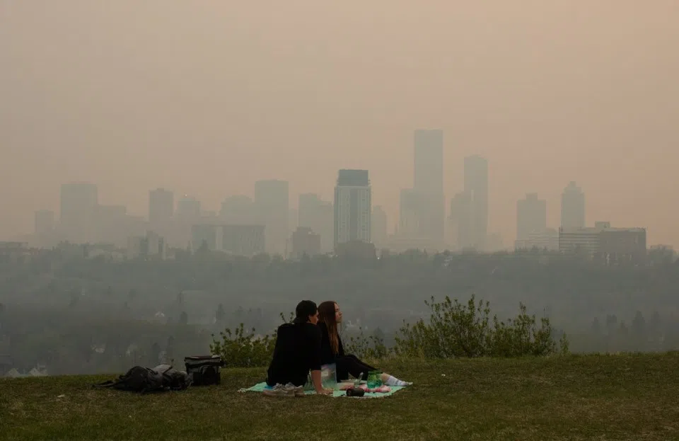 Air quality warnings issued in Saskatchewan, Manitoba, as wildfire smoke lingers