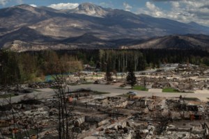 'Fragile': An emotional day for Jasper residents one year after devastating wildfire
