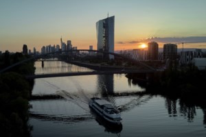 European Central Bank leaves interest rates unchanged as it assesses impact of Trump tariffs