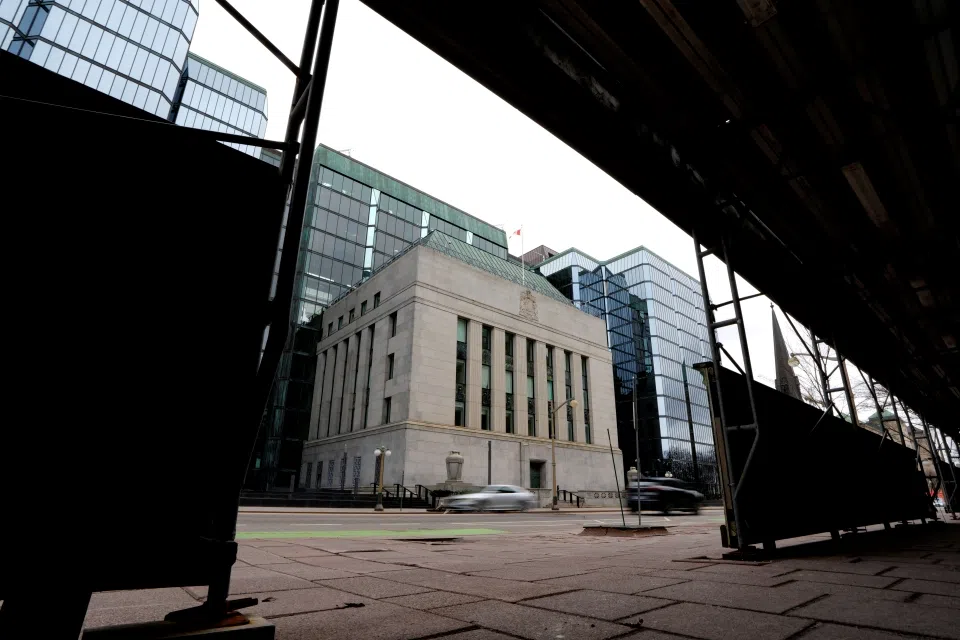Bank of Canada holds key rate at 2.75% as economy shows resilience to tariffs