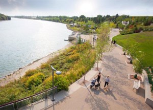 Exchange city scapes with prairie paradise within Meewasin Valley