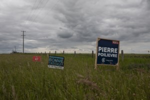 Advance polls open in Alberta byelection with 214 candidates, historic blank ballots