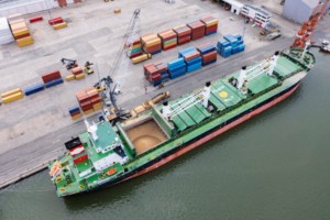 CGC reports strong but slowing grain shipments in June