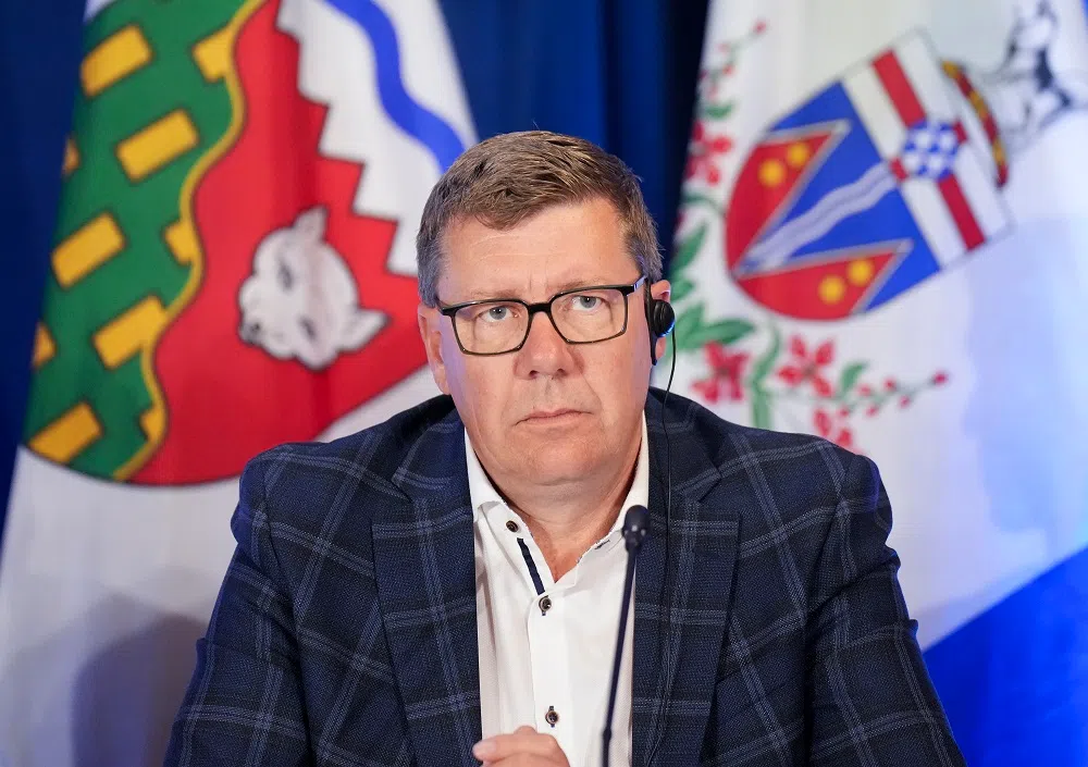 NDP accuses Moe of golfing during wildfire crisis, shares photo from Elk Ridge