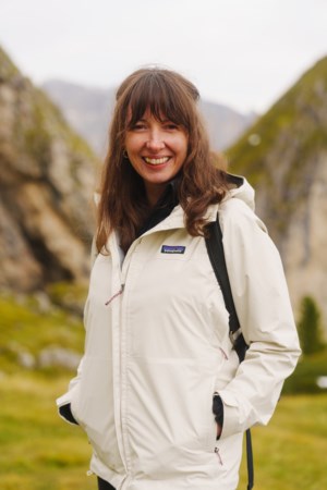 Doctors are seeing more non-smokers, especially women, with later-stage lung cancer