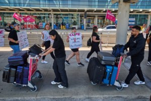 Plane, bus or a 45-hour drive? Travellers seek solutions after Air Canada strike ends