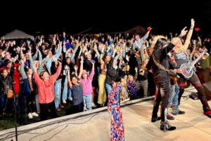 Bow Valley Jamboree rocks in Oxbow