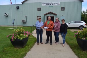 Endeavour trucker honoured with Weyerhaeuser safety award