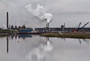 Alberta to create standards for releasing oilsands tailings into environment