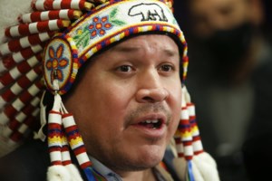 Manitoba grand chief calls for better cell service after mass stabbings